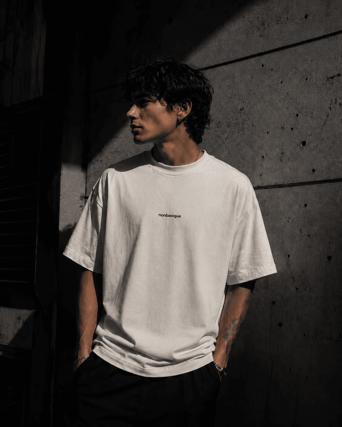 How an oversized t-shirt should fit, shown on the body
